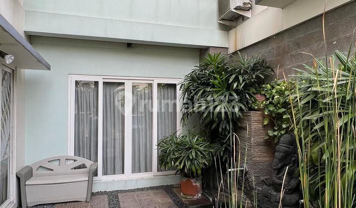 Dijual Rumah Mewah Hook di Jl Marinir Tengah Jakarta Timur dp