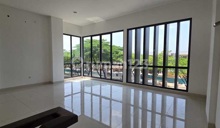 For Sale: Shop House (Ruko) Hook Facing Boulevard Road in Ruko Greenwich BSD, Down Payment Available For Sale: Shop House (Ruko) Hook Facing Boulevard Road in Ruko Greenwich BSD, Down Payment Available