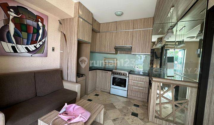 Apartemen Park Royale Tipe Studio Furnished & Best Pool View 2