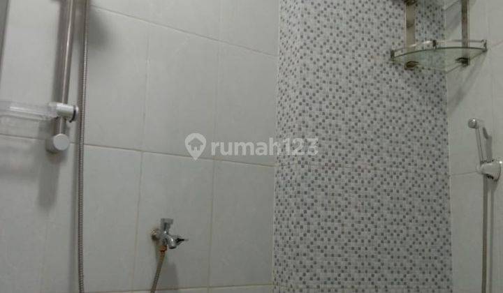 Rumah Bagus 2 Lantai Furnished Rapi Siap Huni di Pasar Rebo 3