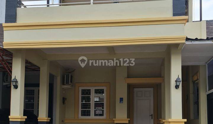 Rumah Murah Bagus 2 Lantai Rapi Terawat Di Kota Wisata 1