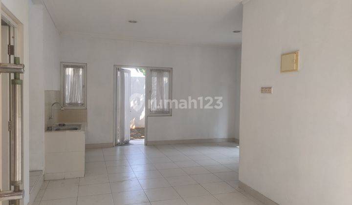 Rumah Bagus 2 Lantai Rapi Dalam Cluster Favorite 1