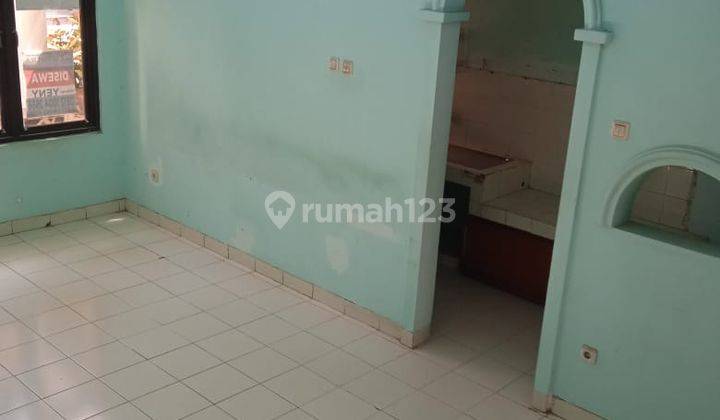 Rumah 2 Lantai Rapi Dalam Cluster Dekat Masjid di Kota Wisata 2