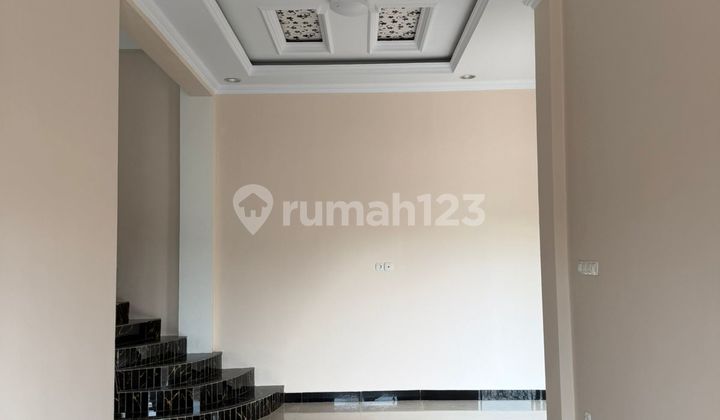 Rumah 2 Lantai Siap Huni di Banguntapan Jogja