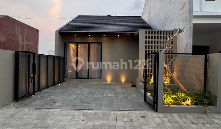 RUMAH SIAP HUNI DI SLEMAN FULL FURNISHED DEKAT AKSES TOL 