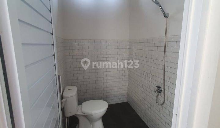 Rumah 2 Lantai Mewah Di Yogyakarta Depan Sawah  7
