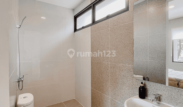 Rumah Kawasan Premium di Grand Wisata Bekasi Free Kanopi & CCTV 2