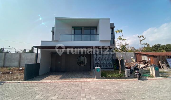 LUXURY HOUSE IN SLEMAN JOGJA NEAR UGM HOSPITAL JCM MALL