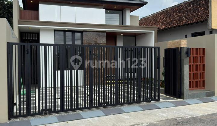 RUMAH SIAP HUNI DI KOTA JOGJA DEKAT KAMPUS UII KALIURANG RUMAH SIAP HUNI DI KOTA JOGJA DEKAT KAMPUS UII KALIURANG