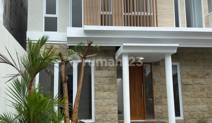 RUMAH SIAP HUNI MEWAH DI JALAN PALAGAN YOGYAKARTA