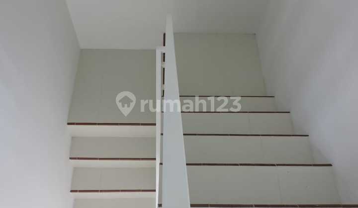 RUAMH 2 LANTAI DI YOGYAKARTA DEKAT WISATA CANDI PRAMBANAN 2