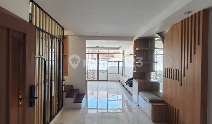 For Sale Modern & Functional Design House in East Tebet 2