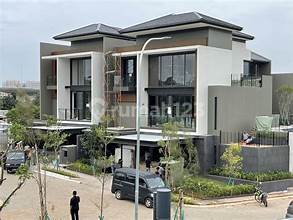 Rumah Brand New Cluster Layton Navapark BSD City 