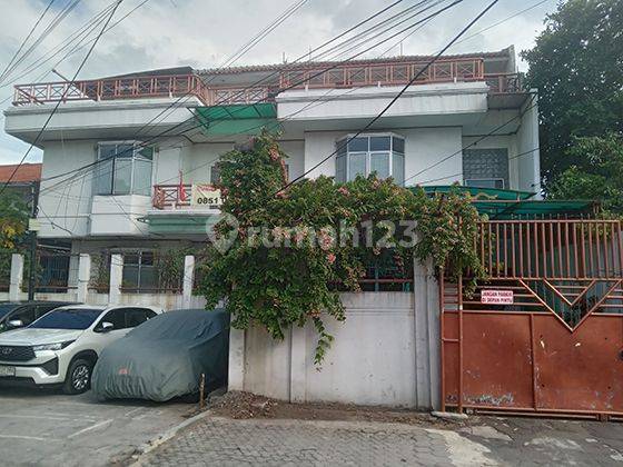 Rumah Bagus 3 Lt di Cawang Dekat Dgn Jln Raya Strategis 1