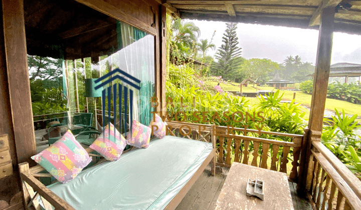 Joglo Villas At Magnificent View, Tabanan. 6