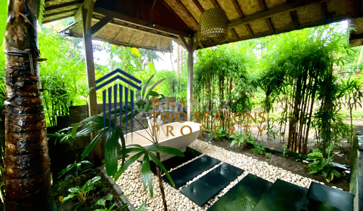 Joglo Villas At Magnificent View, Tabanan. 8