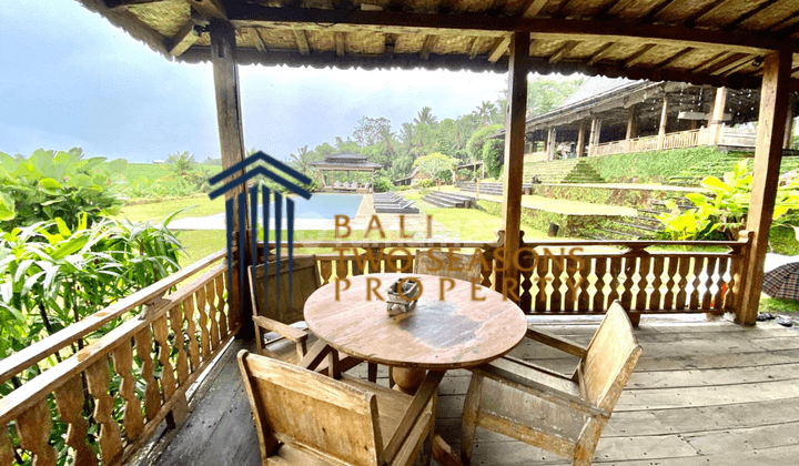 Joglo Villas At Magnificent View, Tabanan. 10
