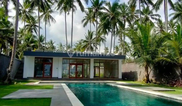 For Sale Luxury Beachfront Villa,beautiful Environment In Tabanan 1