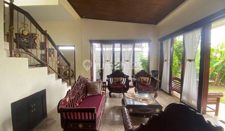 Convenient House In Ketewel Spacious 5br Villa With Garden Space 1