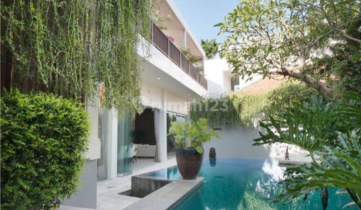 Modern And Spacious 3 Bedroom Villa, Puri Gading, Jimbaran. 1