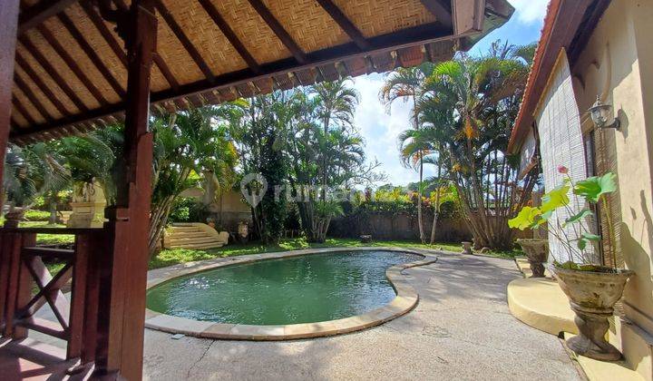 Spacious Villa With Rice Field And Jungle Views In Kemenuh 1