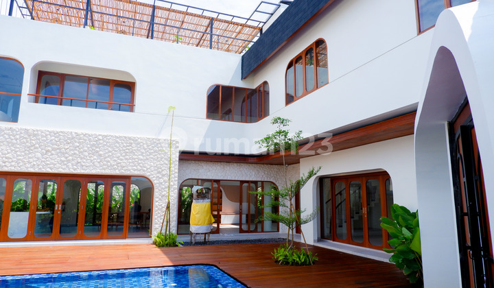 FOR LEASEHOLD (30 Years) | Luxury Villa in Batu Mejan, Canggu FOR LEASEHOLD (30 Years) | Luxury Villa in Batu Mejan, Canggu