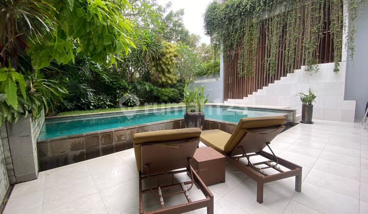 Multi-Level Modern Tropical Villa For Sale Near Balangan Beach Multi-Level Modern Tropical Villa For Sale Near Balangan Beach