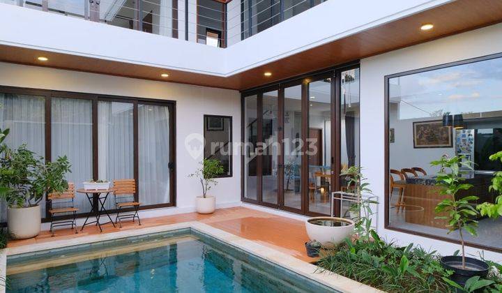 Elegant 3 Bedroom Luxury Villa At Prime Seminyak Location. 1