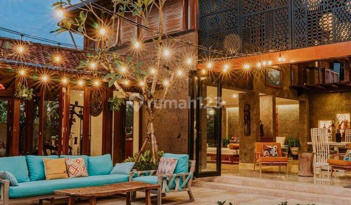 Luxury Tropical Classic Style Villa In Umalas, Tegal Cupek 2