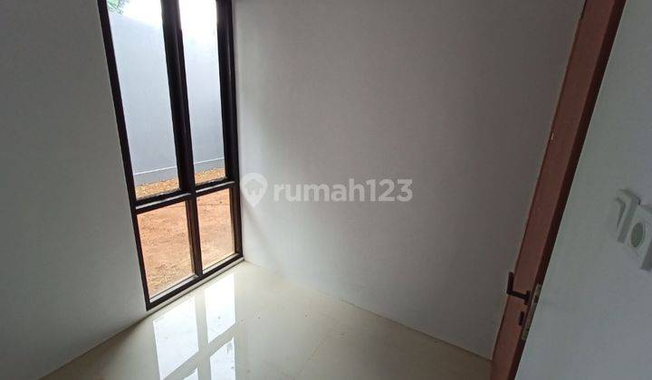 Jual rumah strategis 2 lantai harga murah cokta cibinong 4