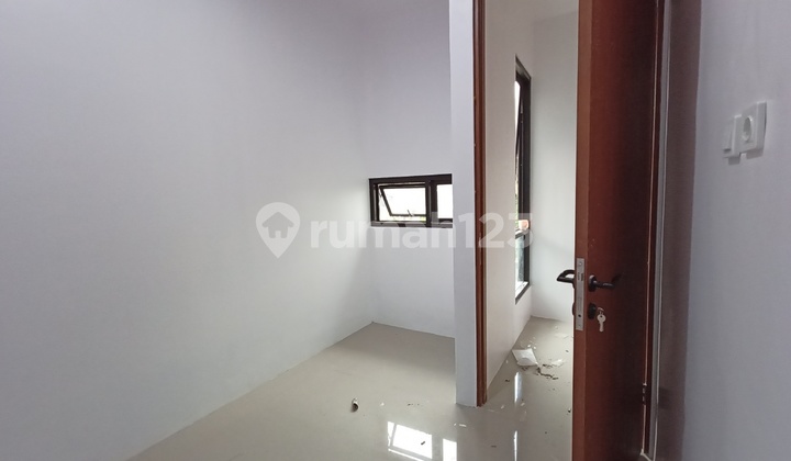 Hunian bernuansa asri di kota cibinong bogor 2 Lantai SHM 7