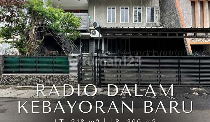 RADIO IN LAND CALCULATION HOUSE, SUITABLE FOR RESIDENCE, BOARDING & BUSINESS NEAR BLOK M & PONDOK INDAH