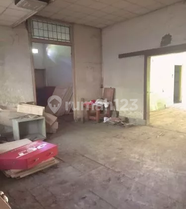 Business Space on Mainroad Naripan, Suitable for Business