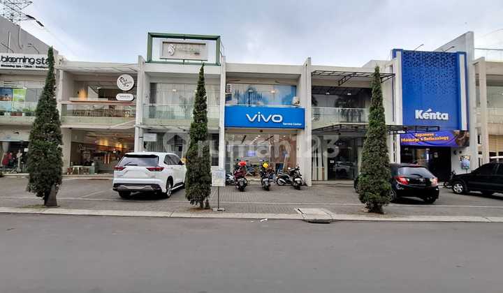 Ruko Rendeng di Mekar Wangi Singgasana Pradana, Lokasi Strategis