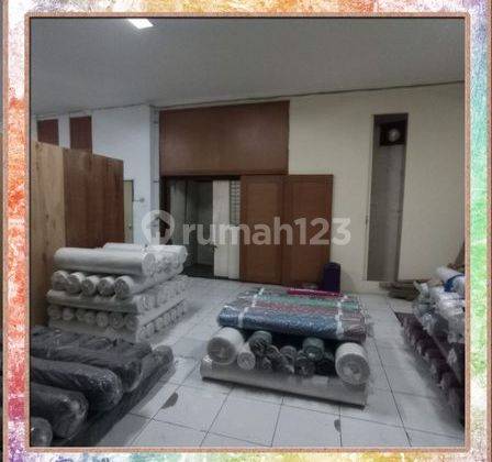 Ruko Dulatip Sayap Tamim Sudirman, Ada Lift Barang 1