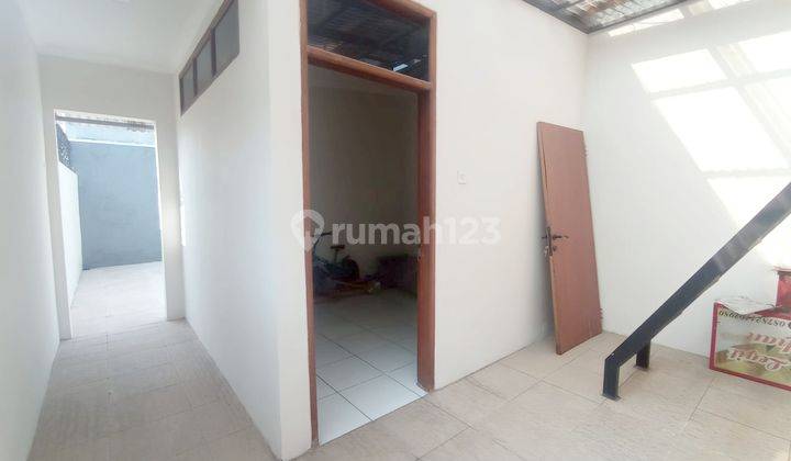 Rumah Baru Renovasi Singgasana Pradana Lantai Marmer 2