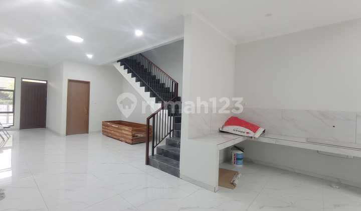 Rumah Baru Mekar Wangi 2 Lantai