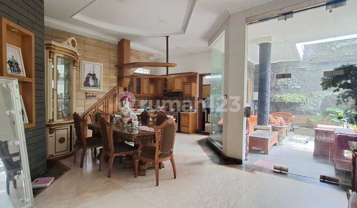 Mekar Wangi Spacious Street House, Suitable for Business 2