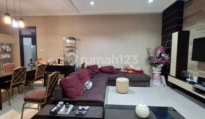 Rumah Siap Huni Singgasana Pradana, Bandung 2