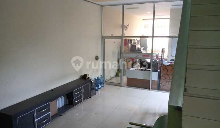 Ruang Usaha Moch Toha, Parkiran Luas, Cocok Untuk Kantor/Bank/Klinik/Usaha Lainnya