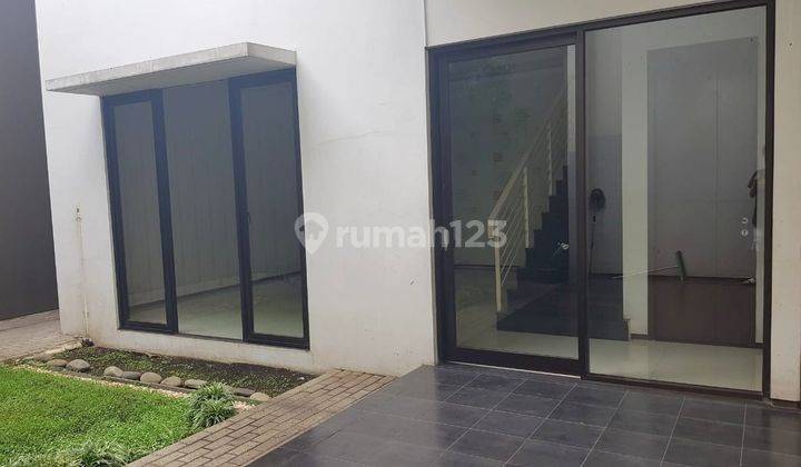 Rumah Exclusive Kuta Kencana Singgasana Pradana 2