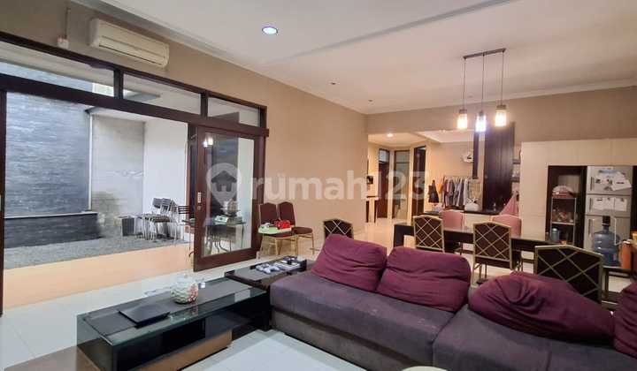 Rumah Siap Huni Singgasana Pradana, Bandung