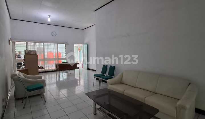 Jual Cepat...Rumah Hitung Tanah di Mainroad Burangrang, Cocok untuk Usaha Jual Cepat...Rumah Hitung Tanah di Mainroad Burangrang, Cocok untuk Usaha