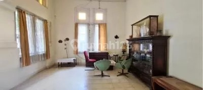 Riau Wing House Spacious Parking Suitable for Business 2