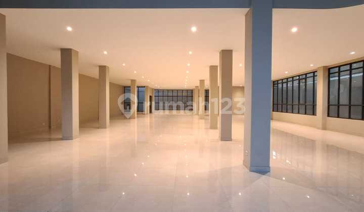 Ruang Usaha Baru Lux Dan Luas Jual/Sewa di Mainroad Dago, 3 Lantai Ruang Usaha Baru Lux Dan Luas Jual/Sewa di Mainroad Dago, 3 Lantai