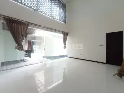 Rumah Siap Huni di Cluster Exclusive Singgasana Pradana 2