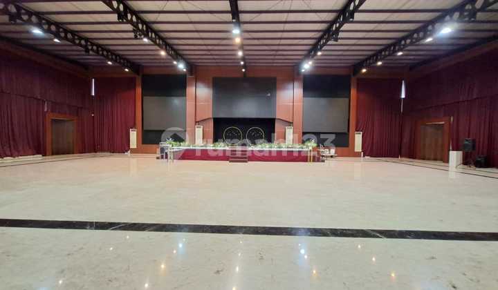 Gedung Mewah Cimahi Lantai Marmer, Cocok Untuk Kantor/Bank/Showroom