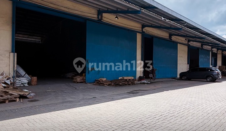 Gudang Sakura Bizpark 1080m2 Siap Pakai Akses Kontainer 40" 1
