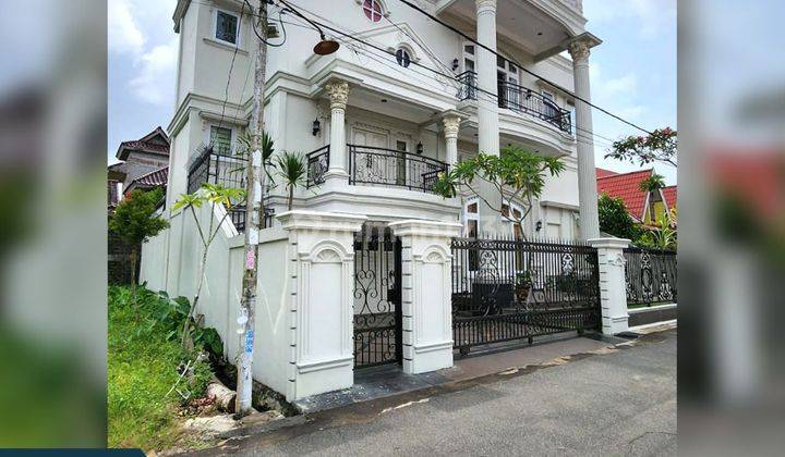 Rumah BLKI dg Fasum Parkir 20 unit Mobil di Jl AR SALEH / BLKI Rumah 2 Lantai 2