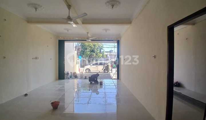 3-storey Shop House, Strategic Location in Manukan, 128.0 m² Freehold Title 2